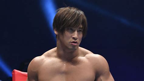 Ведущая и организатор шоу супермодель тайра бэнкс и ее ассистенты. Kota Ibushi retiré de la prochaine tournée américaine de ...