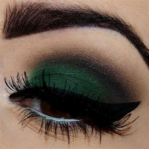 Smokey Green Eye Makeup Green Eyeshadow Look Green Eyeshadow Eye Makeup