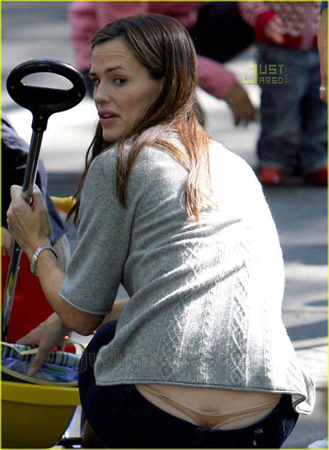 Jennifer Garners Thong Slip Photo 659191 Ben Affleck Celebrity