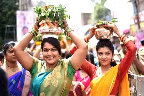Bonalu Pictures Pictures Showing The 4 Week Festival Of Bonalu