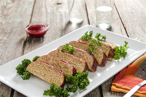 One of the pleasures of cooking a ham for a large gathering, obviously outside of eating it, is that the city hams we glaze and bake for holidays are already cooked. Turkey & Cranberry Meatloaf - Daily Recipes