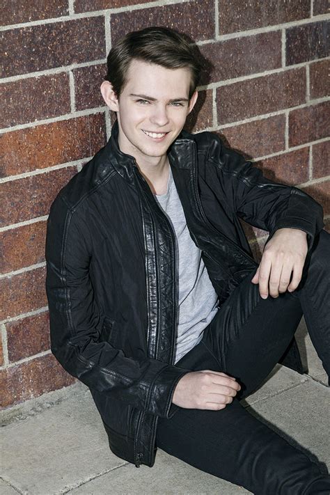 Peter pan (also known as the pied piper, and previously known as malcolm) is the unseen true main antagonist of the second half of the second season (as he is revealed to be the employer of greg and tamara) and the main antagonist of the first half of the third season of once upon a time. Robbie Kay - Once upon a time-Peter Pan(Robbie Kay) Photo ...