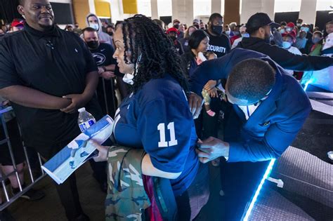 Dallas Cowboys Star Harrisburg Native Micah Parsons To Get Key To The