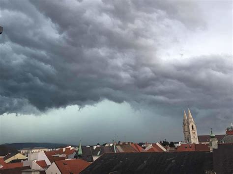 Juli 1916 mit einer stärke von f4/t8 teile von wiener neustadt verwüstete. Wie vor 100 Jahren: Schwere Unwetter bedrohten Wiener ...