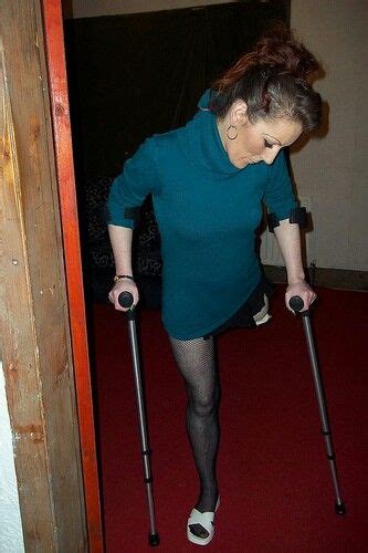 Posh People Crutches Prosthetics Crochet Fashion Louis Female 3d
