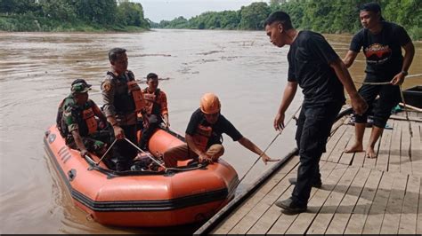 Hilang Dua Hari Mayat Balita Ditemukan Di Sungai Bengawan Solo