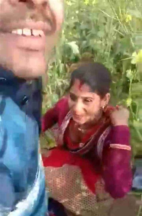 Desi Girl Caught By Villagers