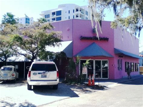 Discover it all at a regal movie theatre near you. Burns Court Cinema in Sarasota, FL - Cinema Treasures