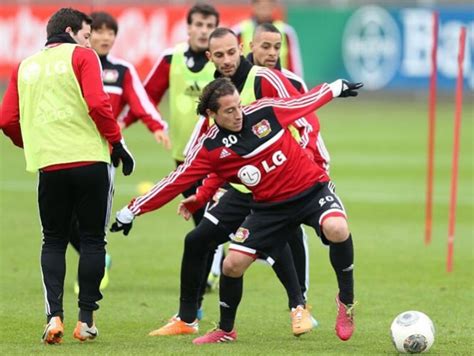 Loaned from n/a → valencia cf. Andrés Guardado ya entrenó con el Bayer Leverkusen | Excélsior