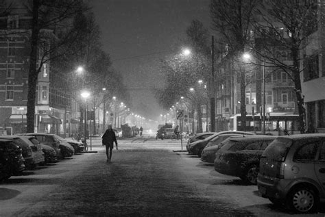 Sfondi Strada Persone Paesaggio Urbano Bianco E Nero Notte