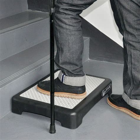 Hyfive Outdoor Half Step Anti Slip Step For Disabled And Elderly Step Up