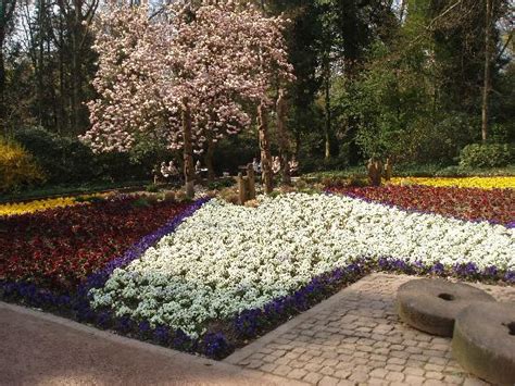 Der bunte garten in mönchengladbach ist ein historischer park. Bunter Garten (Mönchengladbach) - Aktuelle 2021 - Lohnt es ...