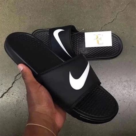 Nike Benassi Swoosh Slides Mens Nike Benassi Swoosh Sandals Mens Nwt