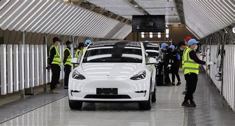 Tesla Produces One Model Y Every 2 Minutes Media Finds After Giga