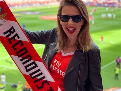 Foi nas redes sociais que a blogger deu a notícia afirmando que a menina é apressada e. Ana Garcia Martins pode "levar" o marido à presidência do ...