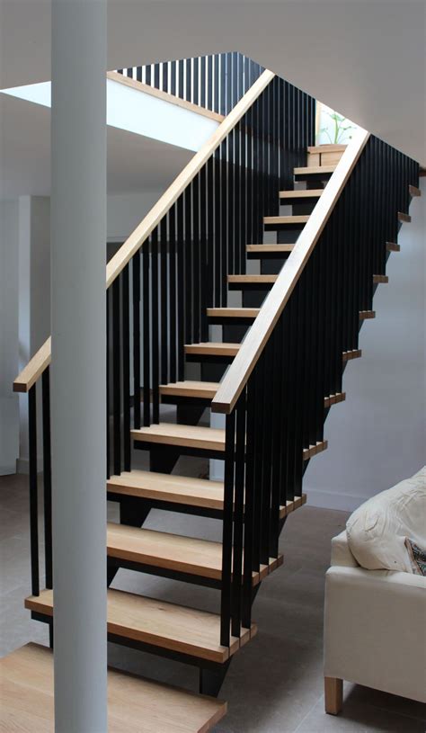 The result is a staircase that is specifically made for outdoor installations because of its resistance to atmospheric elements. Oak & Black powdercoated metal staircase by www ...