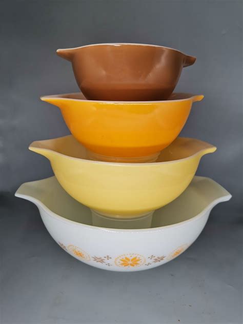 Vintage Pyrex Town And Country Mixing Bowls Original Set Of Etsy