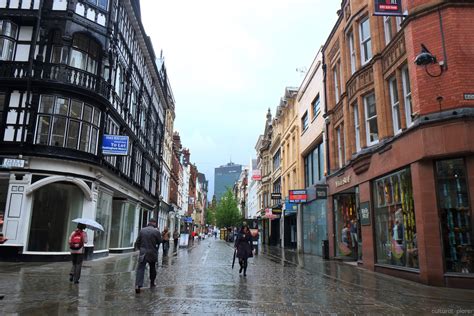 Layover Guide: 10 Hours in Manchester, England