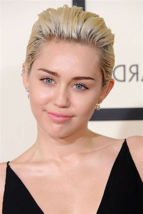 Looking for miley cyrus' latest new hair styles? 2020 Popular Medium Haircuts Like Miley Cyrus