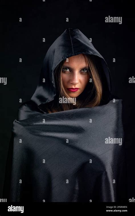 Beautiful Girl In Black Cloak Hi Res Stock Photography And Images Alamy