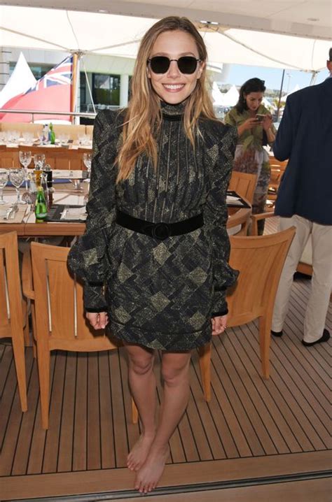 Elizabeth Olsen Admits She Has A Hard Time With The Pressure To Look Cool