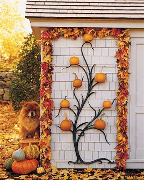 Spectacular Fall Decorations And Yard Installations Created With