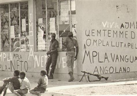 Os Últimos No Leste A Retirada De Angola 1975 Cronologia History