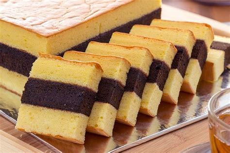 Penjelasan lengkap seputar resep bolu kukus anti gagal dan bantet. Inilah Cara Membuat Roti Bolu Panggang Sederhana dan Mudah ...