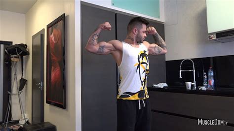 MuscleDom Vlad Nakedguyz GAY BLOG ADULT CONTENT INSIDE