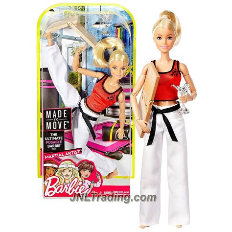 2016 Martial Artist Barbie Dwn39 With Breaking Board And Trophy