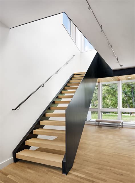Metal Stairs In The Modern Interior Staircase Design