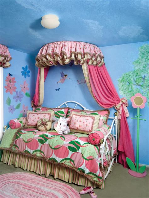 Amazing 20 Wonderful Fairy Tale Bedroom Ideas For Little Girls