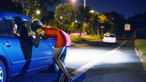 Prostituição é Crime Veja O Que Diz A Lei Direitosme