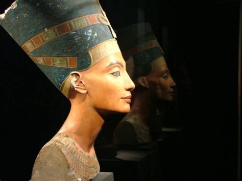 Historia Del Arte Temas Imágenes Y Comentario Busto De Nefertiti