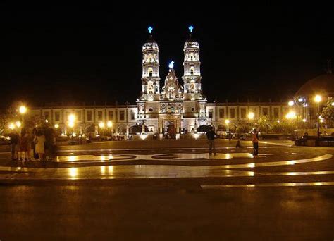 Palet en zapopan jalisco : Basilica de Zapopan, Jalisco, México. - Picture of ...