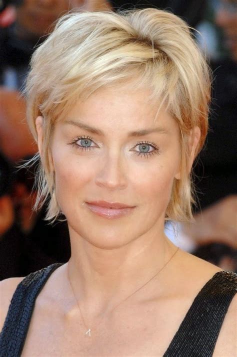 Michelle williams's pixie haircut with deep side part. Trend Hairstyles 2015: New Pixie Haircuts For Older Women 2015