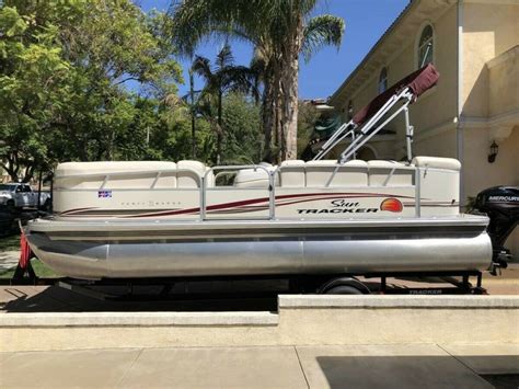 2011 Sun Tracker Party Barge 21 Sun Tracker Party Barge 21 2011 For Sale
