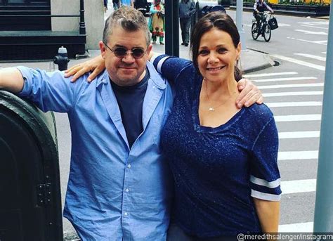 patton oswalt marries meredith salenger shares photos of his wedding