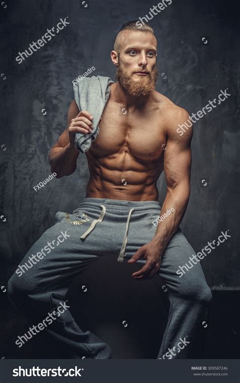 Shirtless Muscular Guy Beard Showing His Foto Stok Shutterstock