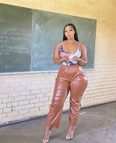 Who Is Lulu Menziwa South Africa Sexiest Teacher Photos Goes Viral