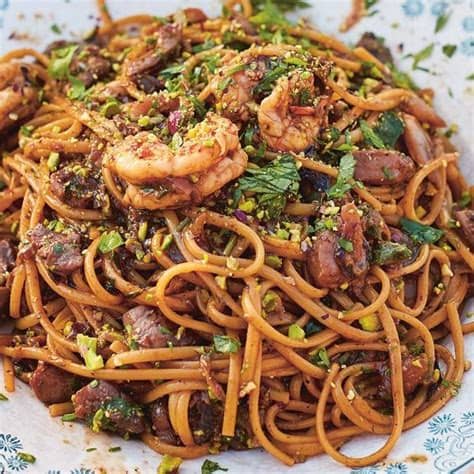 Plan out and shop for a week's worth of dinners. Prawn and Tuna Linguine | Recipe | Food recipes, Pasta ...