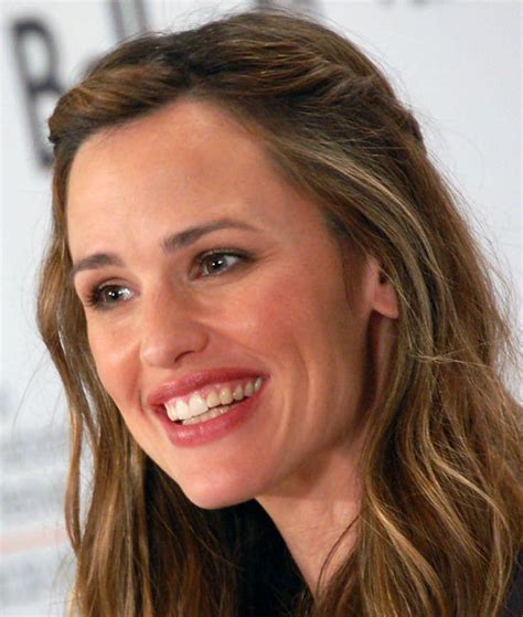 Jennifer Garner Celebrity Biography Zodiac Sign And Famous Quotes