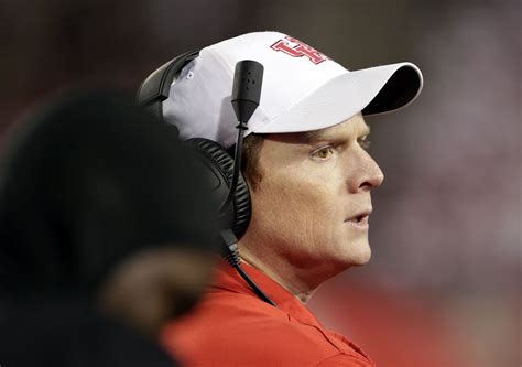 Ex Houston Coach Major Applewhite To Join Alabama Staff