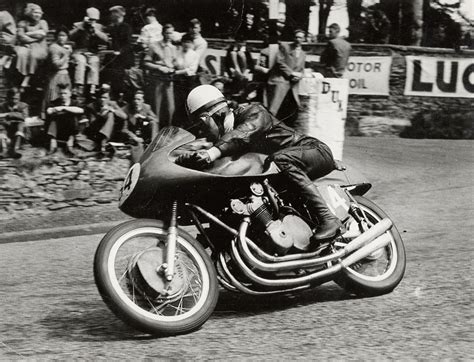 Big John Surtees The Lone Racer Motorcycle And F1 World Champion