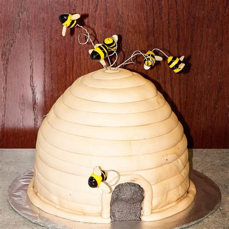 Beehive Cake Ashlee Marie Real Fun With Real Food