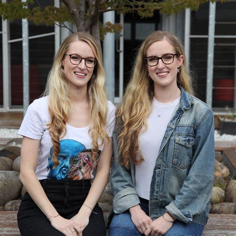 Twin Sisters Double Up On Communication Degrees Featured News