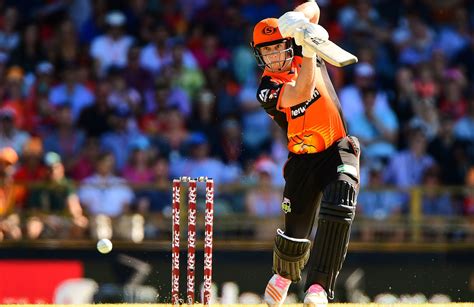Big bash fans and cricket fans can watch this t20 match anywhere. Big Bash the perfect tonic for Cartwright | Big Bash ...