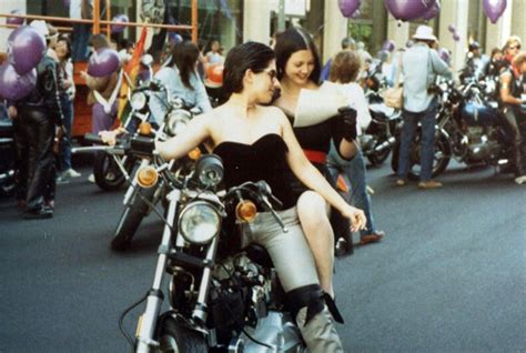 dykes on bikes a moment on a motorcycle turned into a pride tradition lgbtq nation