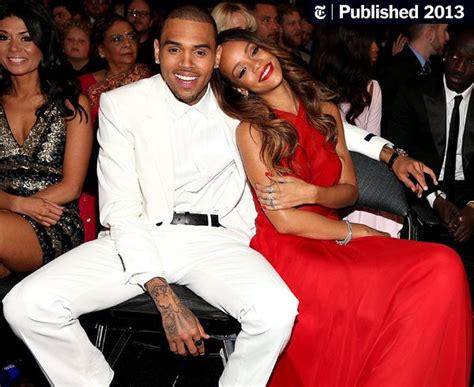 Rihanna And Chris Brown’s Relationship Divides The Public The New York Times