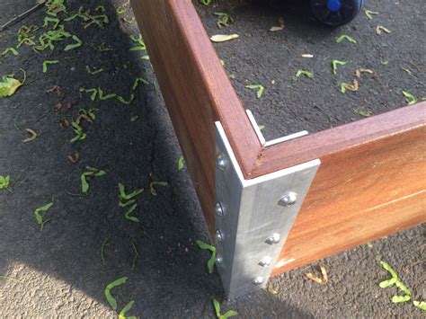 Check out some of the various corners, many of is constructing corners that are square, strong and trim. Corner Brackets For Raised Bed | Tyres2c